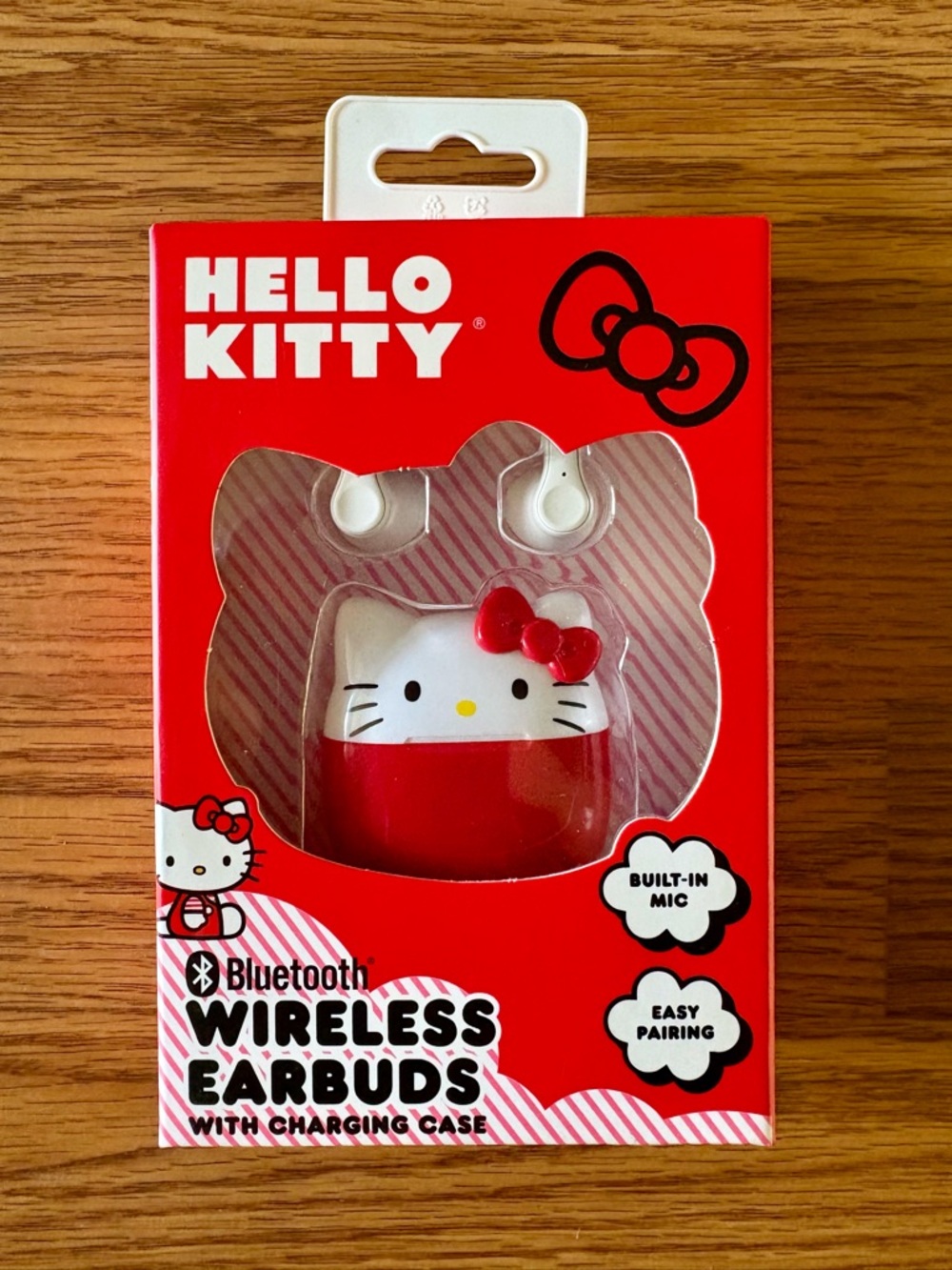 Hello Kitty Wireless Earbuds with Charging Case and Mic - NEW